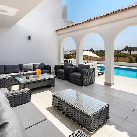 Great Location Villa 6 Bedroom Pool Guia (Faro)